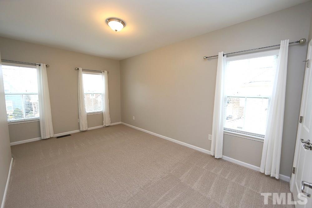 5649 Wade Park Boulevard Raleigh, NC 27607 - Photo 15 of 28