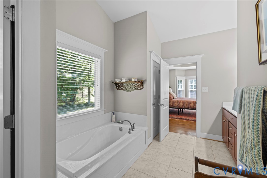 705 Wales Way Ashland, VA 23005 - Photo 27 of 62 Soaking Tub