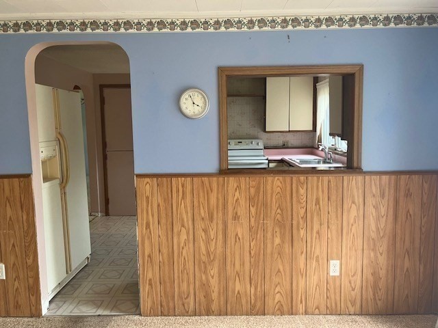 14 Birchwood Road Southwick, MA 01077 - Photo 12 of 25 a view of a livingroom with a window