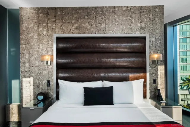 $999,999 | 207 Fifth Avenue, Unit 702, San Diego, CA 92101