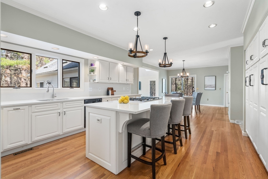 54 Phillips Road Sudbury, MA 01776 - Photo 6 of 27