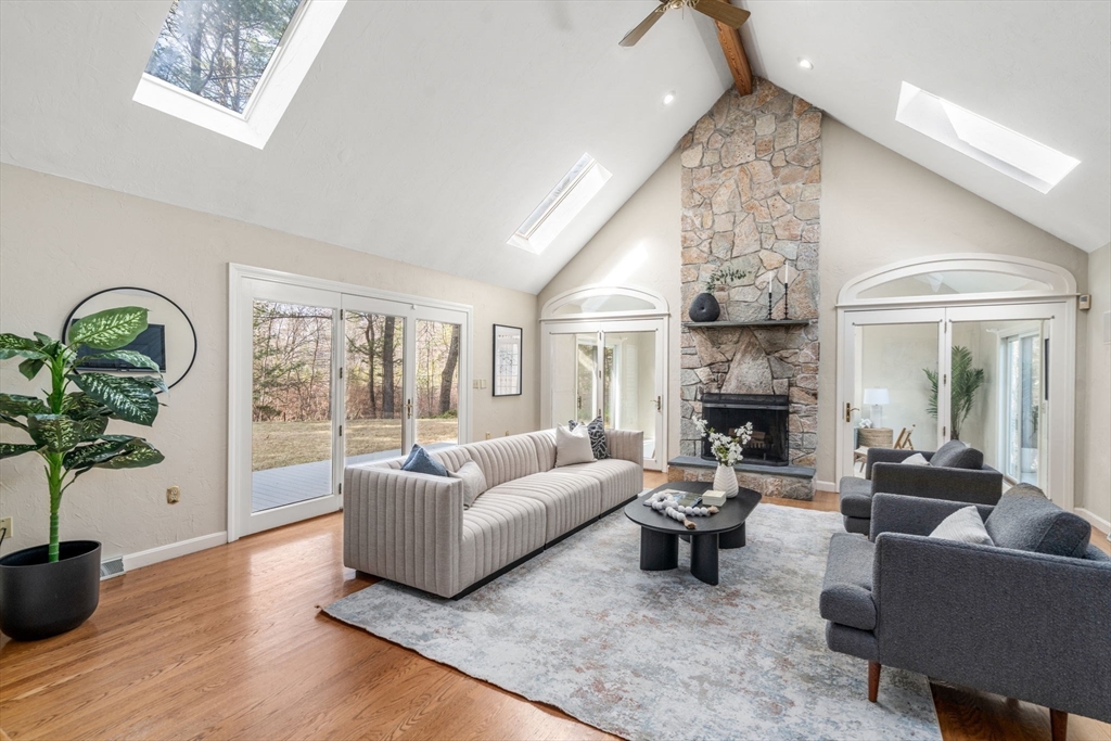 54 Phillips Road Sudbury, MA 01776 - Photo 9 of 27