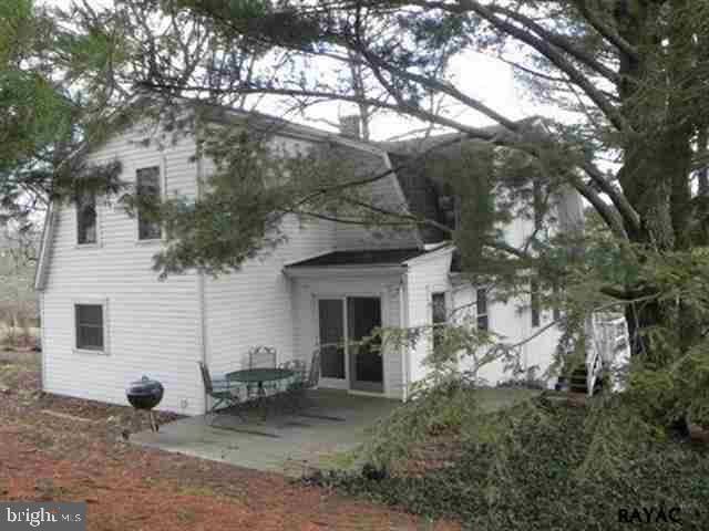 1625 Carrolls Tract Road Orrtanna, PA 17353 - Photo 4 of 23 Gallery Image 4