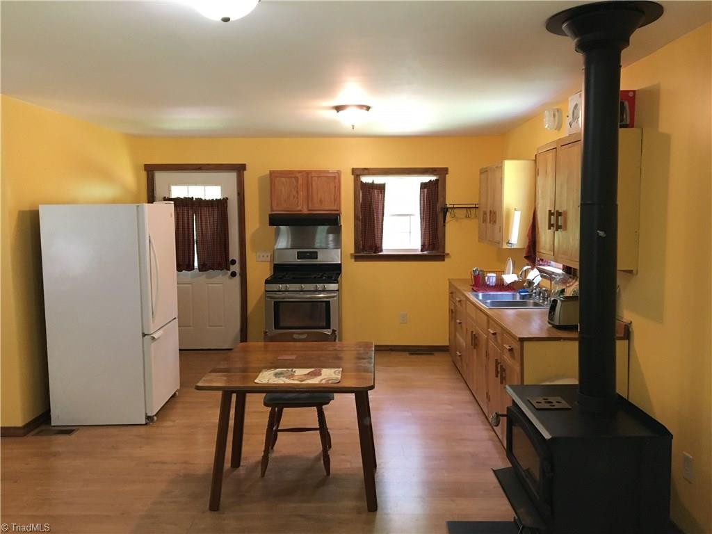 2180 Dillard Road Madison, NC 27025 - Photo 4 of 16
