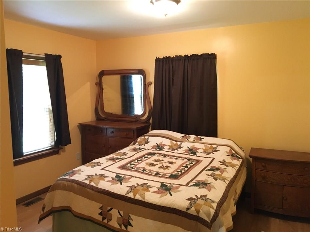 2180 Dillard Road Madison, NC 27025 - Photo 6 of 16