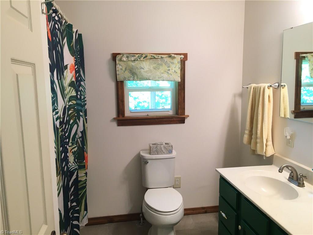 2180 Dillard Road Madison, NC 27025 - Photo 10 of 16