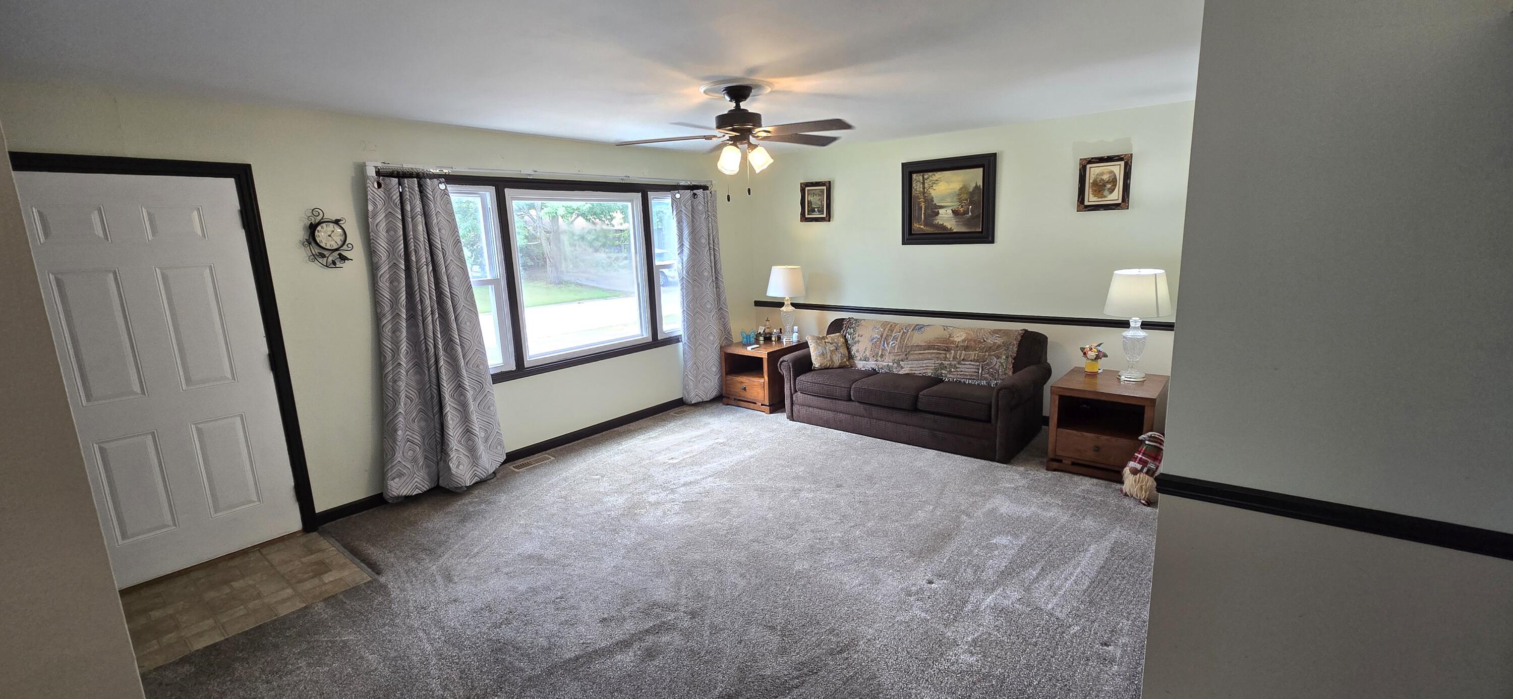 641-1 Osage Road Valparaiso, IN 46385 - Photo 5 of 17 3000x1386