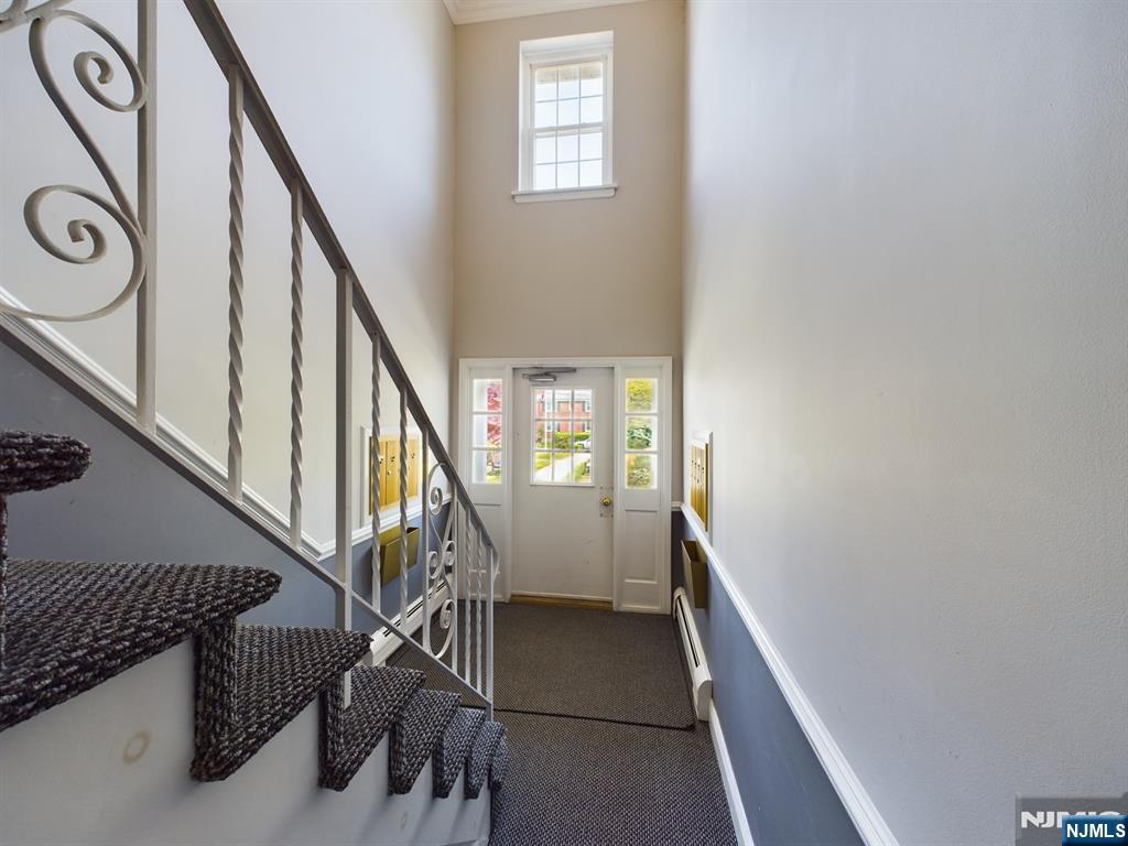 364 West Ridgewood Avenue, Unit 5 Ridgewood, NJ 07450 - Photo 16 of 18 Gallery Image 16