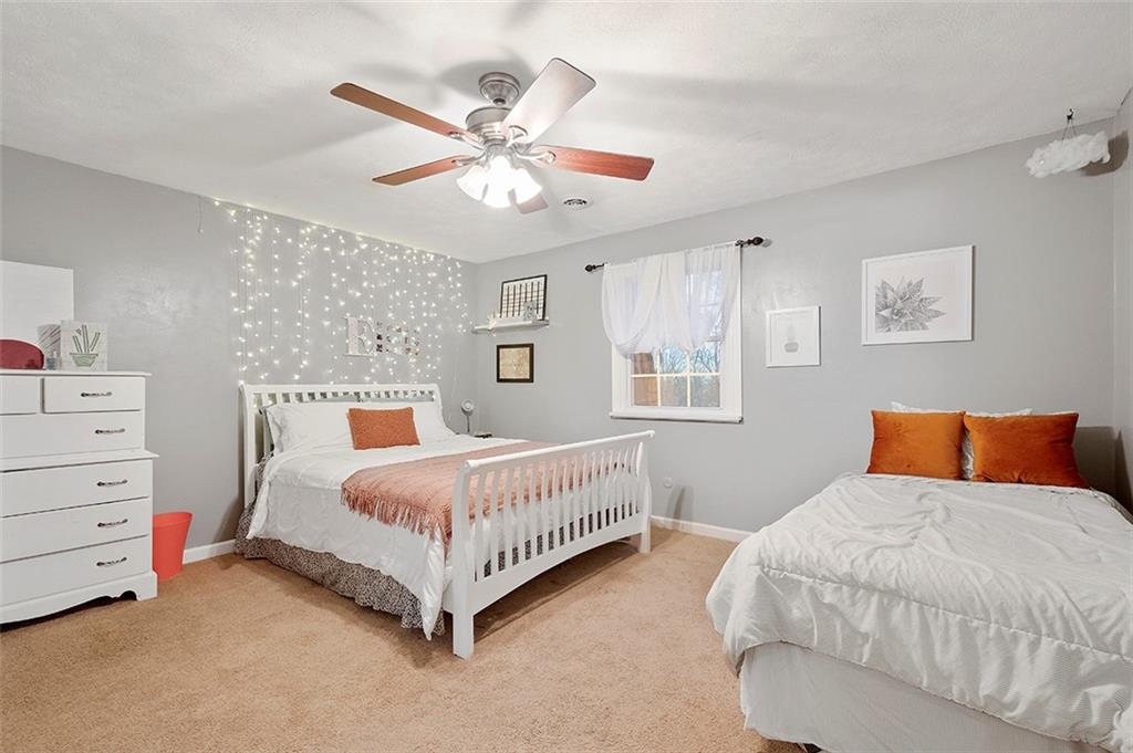 330 Johnston Road Pittsburgh, PA 15241 - Photo 19 of 25 3rd bedroom