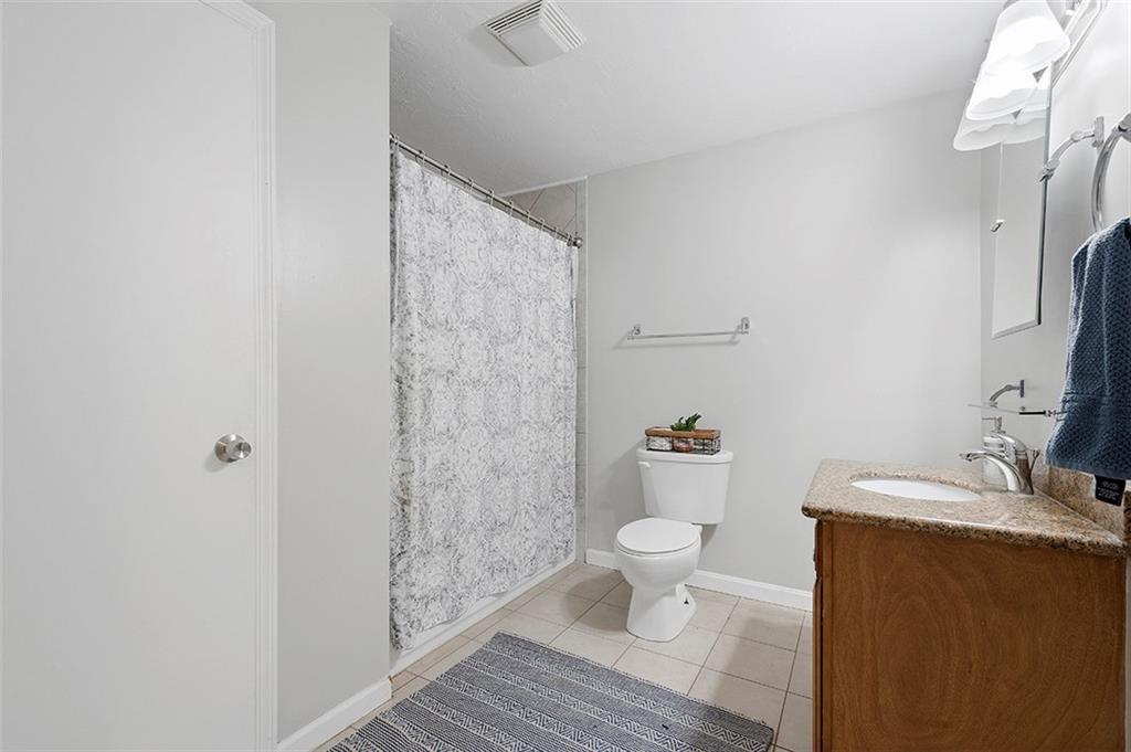 330 Johnston Road Pittsburgh, PA 15241 - Photo 20 of 25 Full bath on 2nd floor!