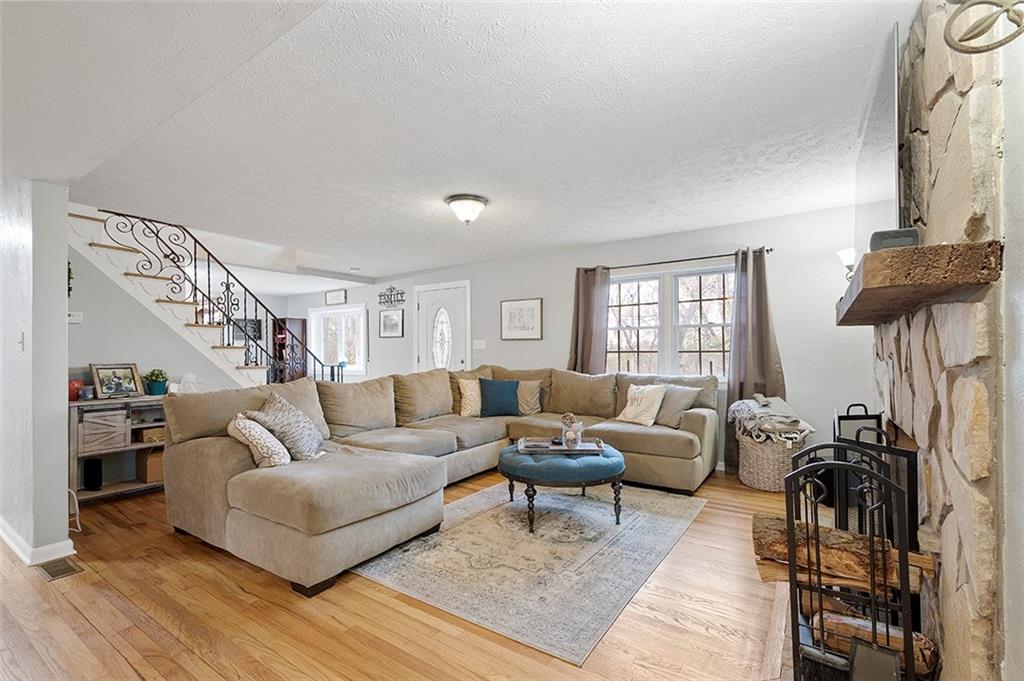 330 Johnston Road Pittsburgh, PA 15241 - Photo 9 of 25 Different view of family room!