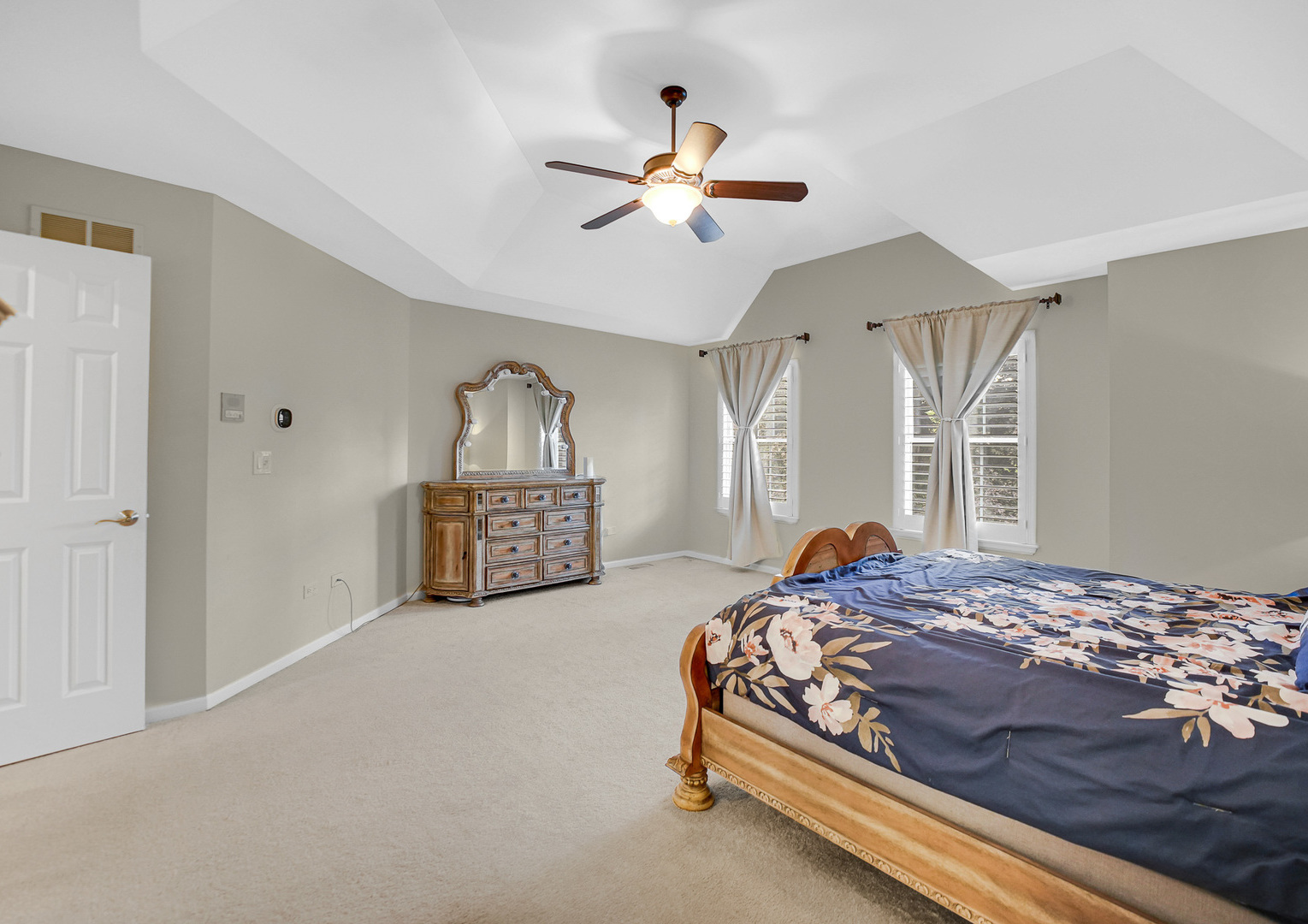 6430 Clarendon Hills Road Willowbrook, IL 60527 - Photo 18 of 46