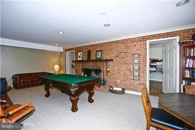 650 Seneca Road Great Falls, VA 22066 - Photo 11 of 12 Family Room