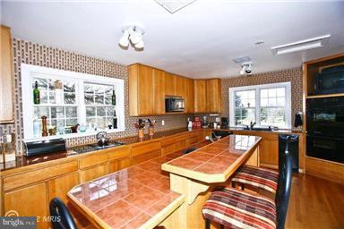 650 Seneca Road Great Falls, VA 22066 - Photo 10 of 12 Kitchen
