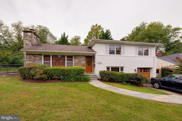 $4,995 | 9420 Holland Avenue, Bethesda, MD 20814