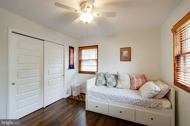 $4,995 | 9420 Holland Avenue, Bethesda, MD 20814