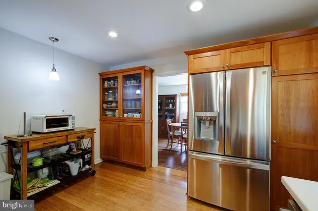 $4,995 | 9420 Holland Avenue, Bethesda, MD 20814