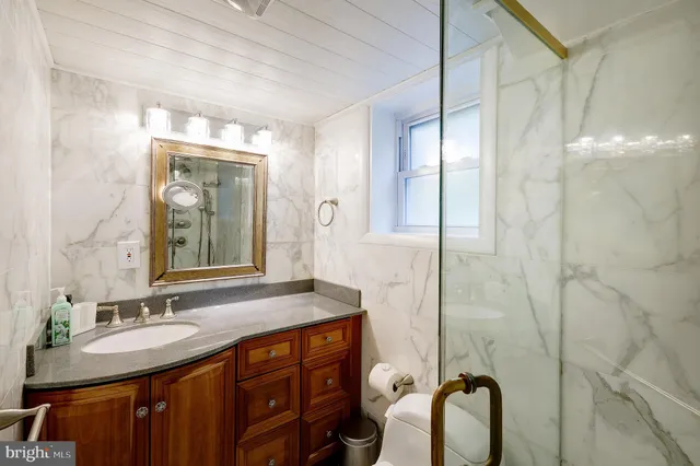 $4,995 | 9420 Holland Avenue, Bethesda, MD 20814