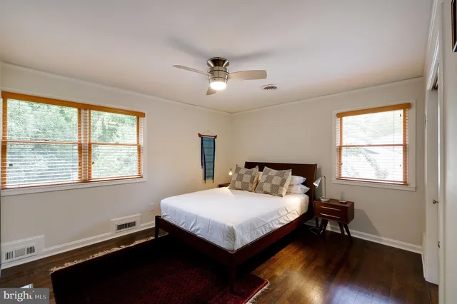 $4,995 | 9420 Holland Avenue, Bethesda, MD 20814