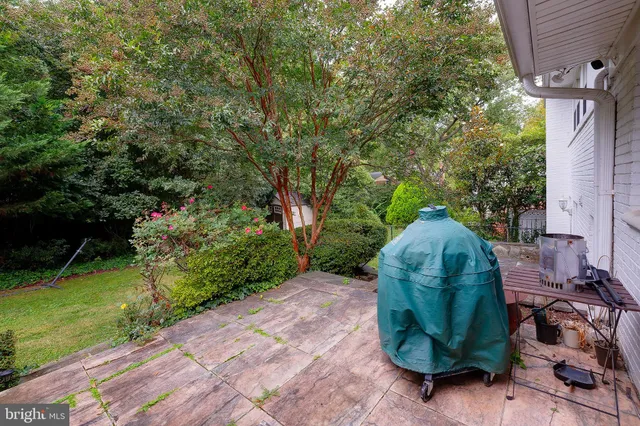 $4,995 | 9420 Holland Avenue, Bethesda, MD 20814