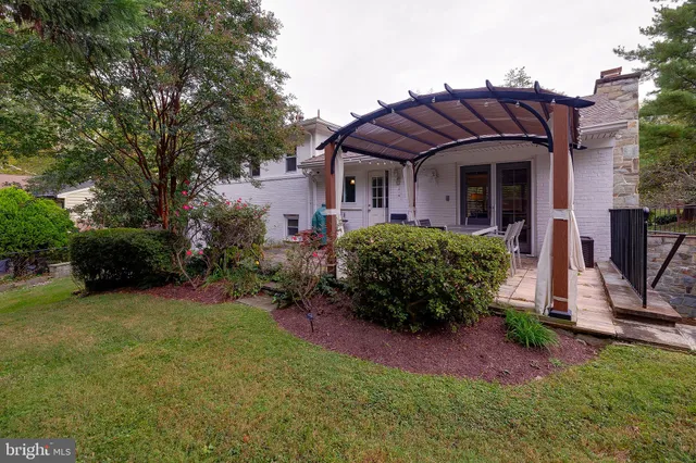 $4,995 | 9420 Holland Avenue, Bethesda, MD 20814