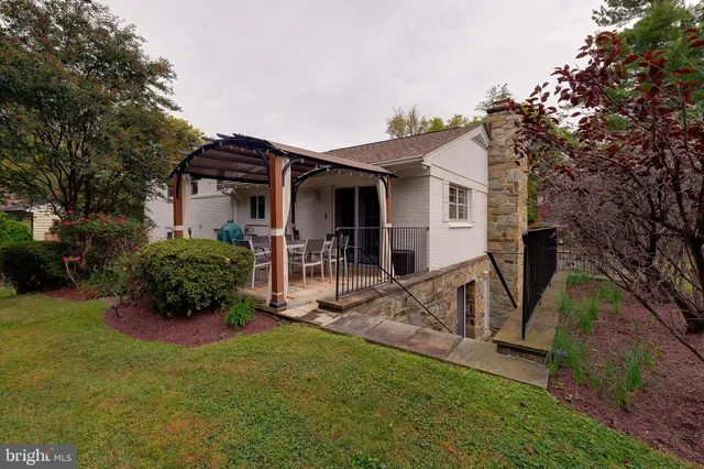 $4,995 | 9420 Holland Avenue, Bethesda, MD 20814