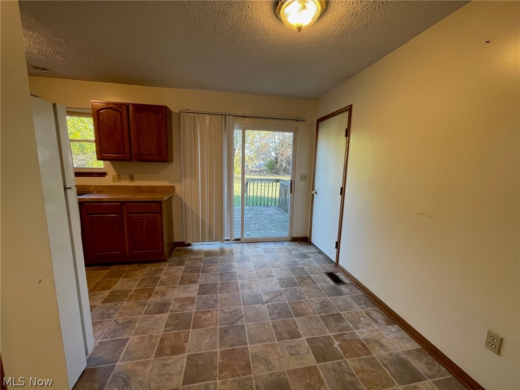 1013 Sherrick Road Southeast Canton, OH 44707 - Photo 9 of 32 Gallery Image 9