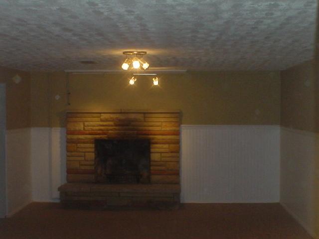 1521 Argus Road Columbus, OH 43227 - Photo 7 of 11 Gallery Image 7