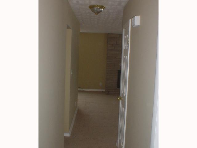 1521 Argus Road Columbus, OH 43227 - Photo 8 of 11 Gallery Image 8