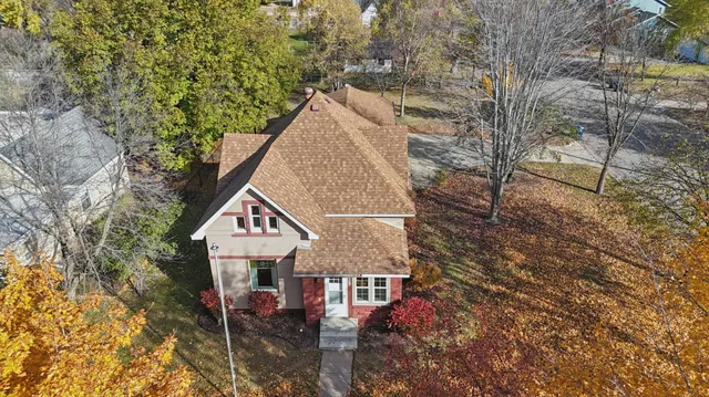$310,000 | 225 West 4th Street, Monticello, MN 55362