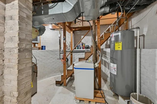 $310,000 | 225 West 4th Street, Monticello, MN 55362