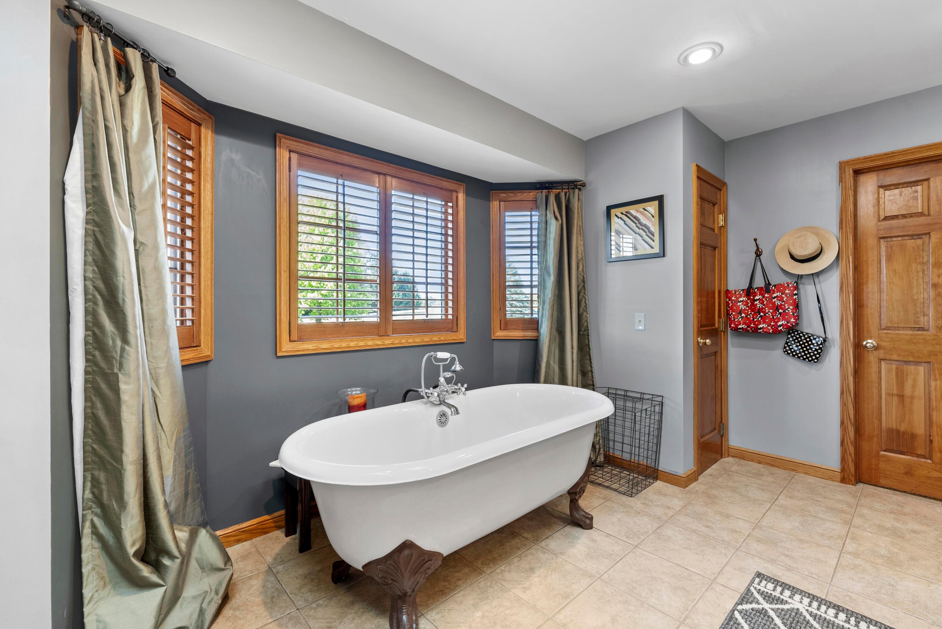 2314 Amity Road Hilliard, OH 43026 - Photo 22 of 70 DSC03661