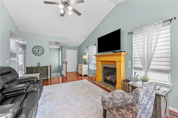 $270,000 | 1921 Northwest 82nd Street, Kansas City, MO 64151
