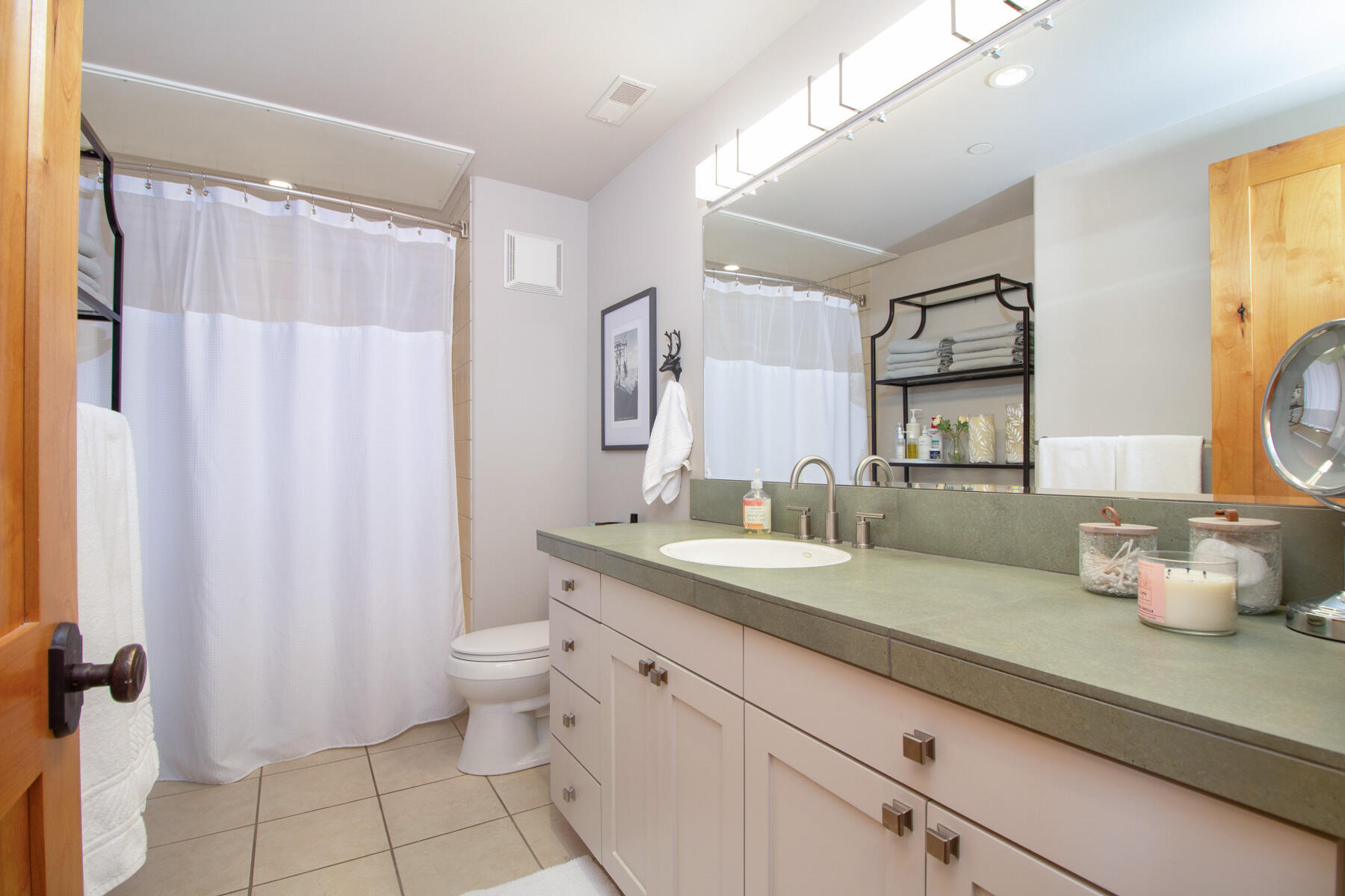 360 9th Street East, Unit 7B Ketchum, ID 83340 - Photo 6 of 32 _MG_3577