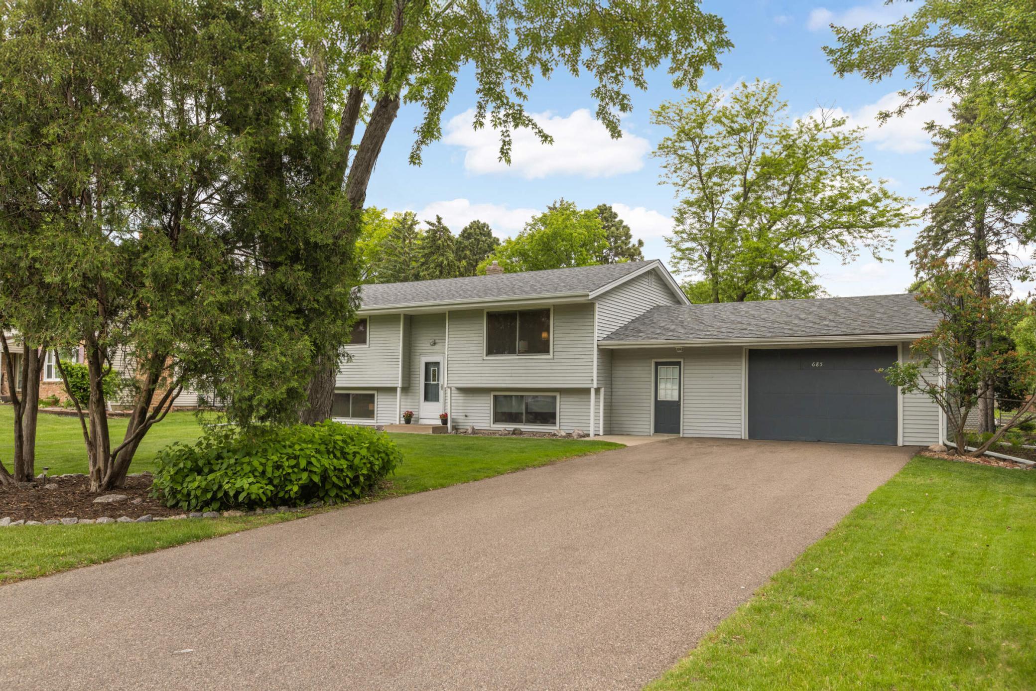 685 County Rd C West Roseville, MN 55113 - Photo 1 of 1 Gallery Image 1