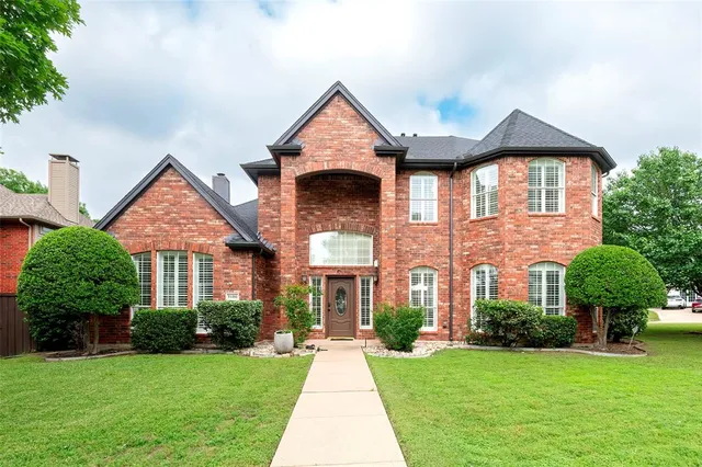 $3,500 | 7100 Oakbrook Drive, Plano, TX 75025