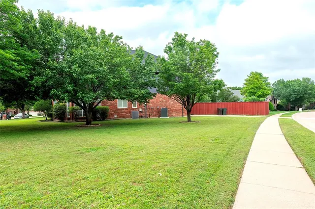 $3,500 | 7100 Oakbrook Drive, Plano, TX 75025