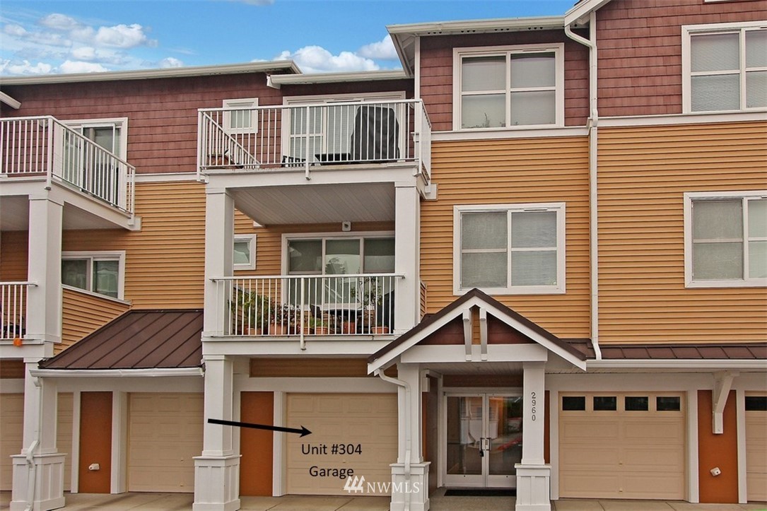 2960 Southwest Raymond Street, Unit 304 Seattle, WA 98126 - Photo 2 of 18 Gallery Image 2