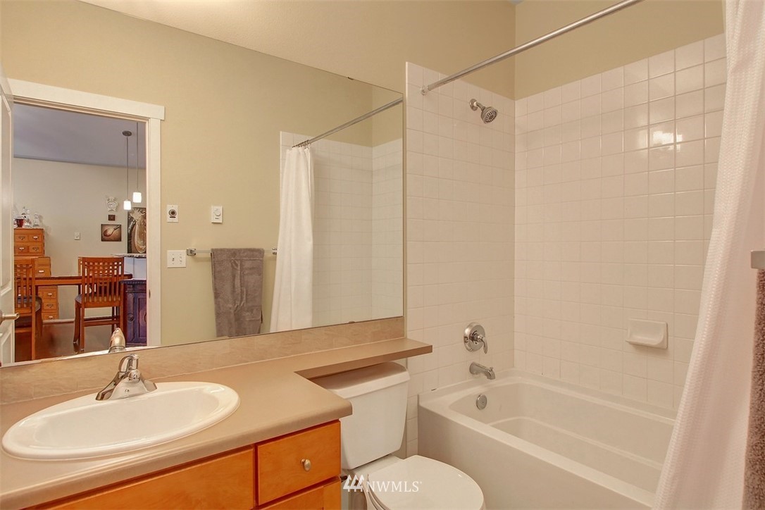 2960 Southwest Raymond Street, Unit 304 Seattle, WA 98126 - Photo 15 of 18 Gallery Image 15