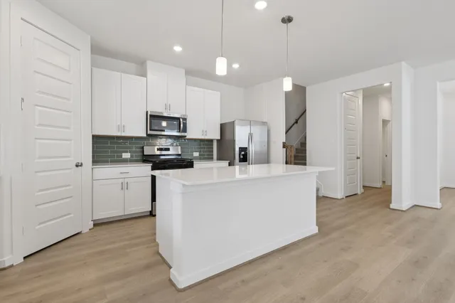 $323,390 | 19835 Emerald Bnd Way, Atascocita, TX 77346