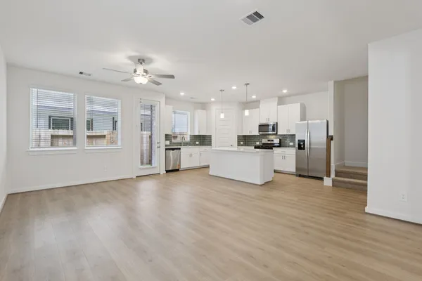 $304,390 | 19835 Emerald Bnd Way, Atascocita, TX 77346