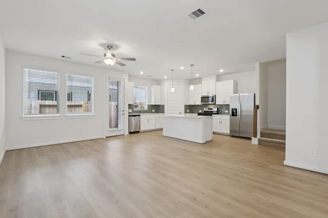 $323,390 | 19835 Emerald Bnd Way, Atascocita, TX 77346