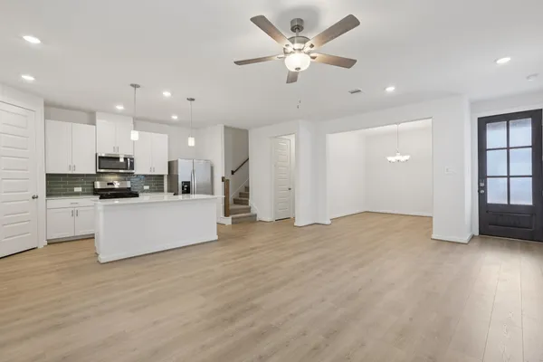 $304,390 | 19835 Emerald Bnd Way, Atascocita, TX 77346