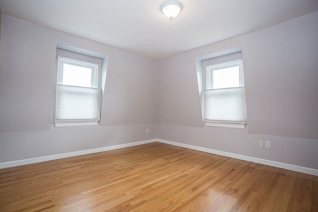 35 Maple Street, Unit 3 Waltham, MA 02453 - Photo 19 of 22 Gallery Image 19