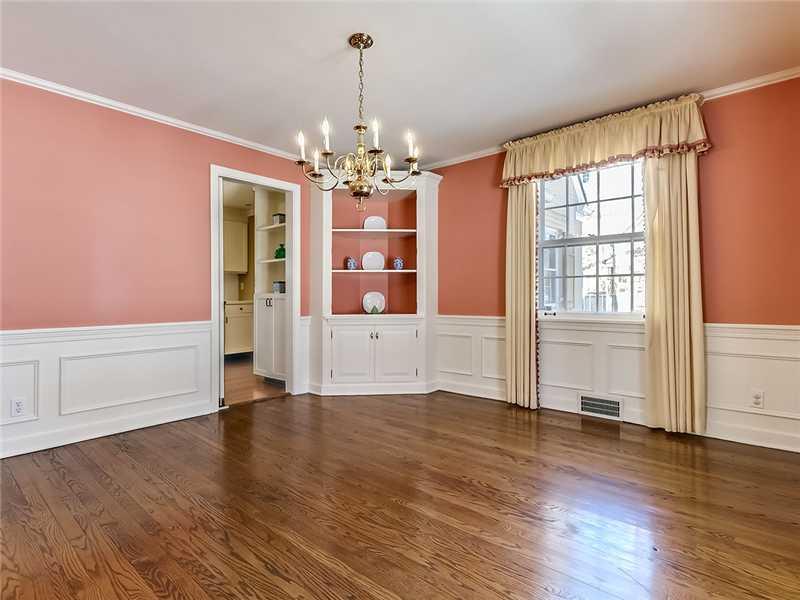 864 Osage Road Mt. Lebanon, PA 15243 - Photo 3 of 25 Dining Room.