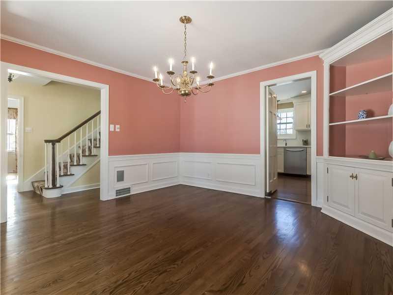 864 Osage Road Mt. Lebanon, PA 15243 - Photo 4 of 25 Dining Room.