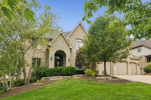 $899,900 | 15624 Julies Way, Orland Park, IL 60462