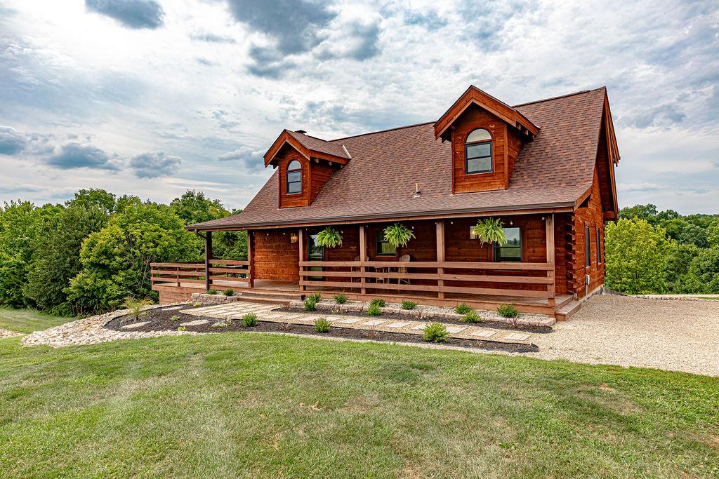 10902 North Hogan Road Aurora, IN 47001 - Photo 4 of 46 Gallery Image 4