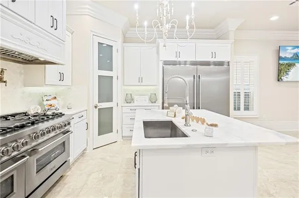 $525,000 | 4516 St Mary Street, Metairie, LA 70006