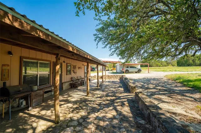 $4,990,000 | 2455 County Road 699, Lometa, TX 76853